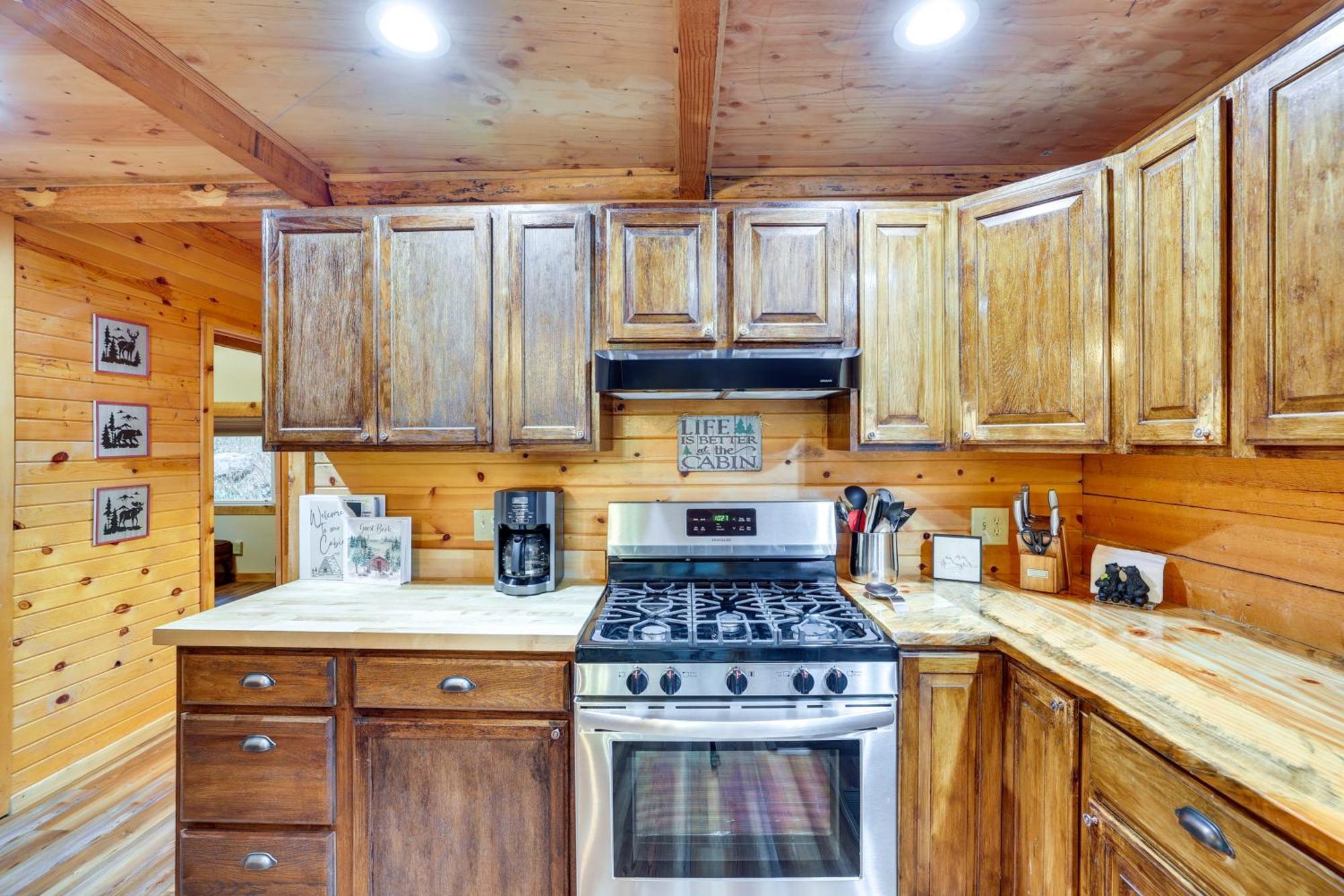 Peaceful Garden Valley Cabin With Private Deck! Crouch エクステリア 写真