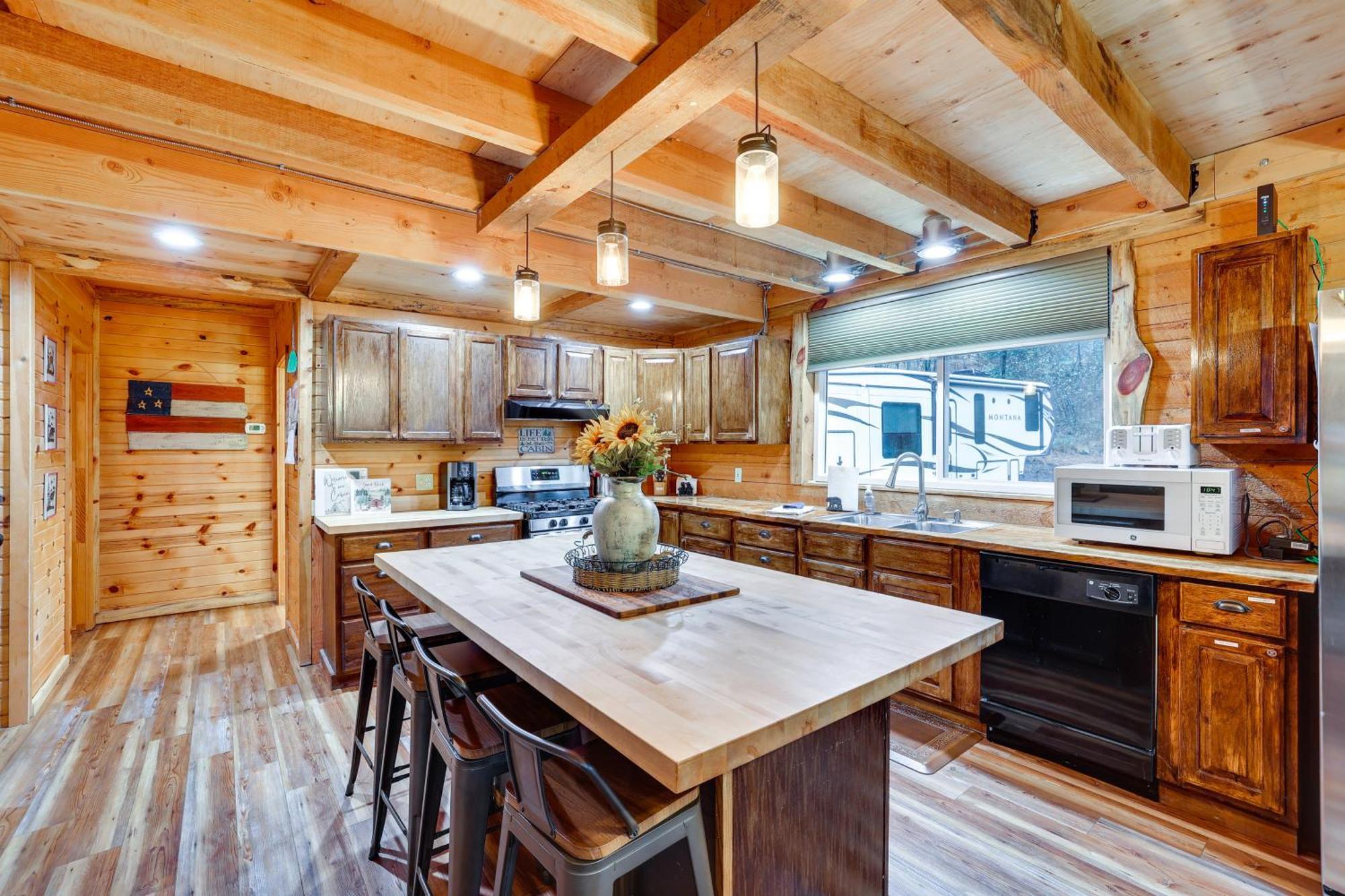 Peaceful Garden Valley Cabin With Private Deck! Crouch エクステリア 写真