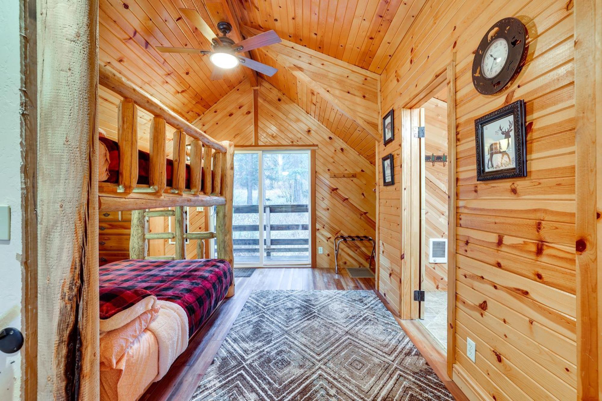 Peaceful Garden Valley Cabin With Private Deck! Crouch エクステリア 写真